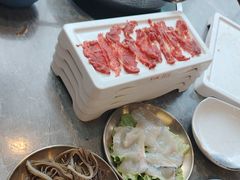 -罗二娘·鲜切牛自助火锅(罗湖东门步行街店)