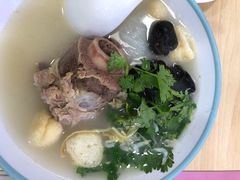 大骨头粉丝汤-小杨生煎(成山巴黎春天店)