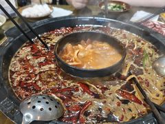 -黄潇洒老火锅(九眼桥宏济巷店)