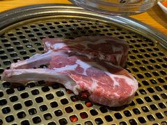 烤羊排-唯成•韩国炭火烤肉 유성고기