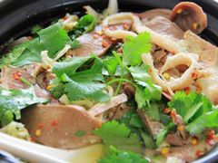 砂锅羊杂汤-万鑫鸡翅