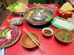 -潮汕·草根牛肉档(城市集市上海荟聚店)