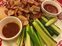 -闯关东东北农家菜(崂山石老人店)