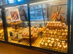 -Dough&Joe团憩(瑞虹天地月亮湾店)