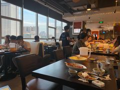 -大头虾越式风味餐厅(光明广场店)