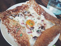 鸡蛋蘑菇熏肉荞麦可丽饼-RAC BAR(安福路店)