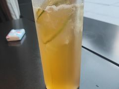 -凤凰湘语·平价海鲜餐厅(浦东旗舰店)