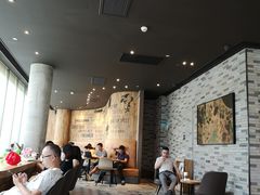 大堂-星巴克臻选(湖滨道店)