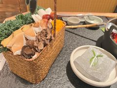-三出山火锅(万象天地店)