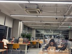 -朝阳区图书馆(小庄店)