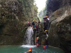 -湘西马拉河人体漂流