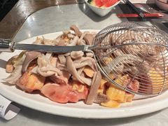 -尚尚仙·酸汤猪手·猪肚鸡火锅(华联万柳购物中心店)