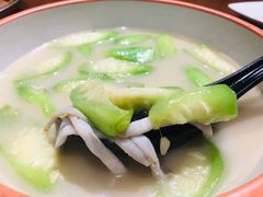 圣瓜上汤浸沙虫-香山家宴