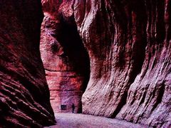 -天山神秘大峡谷