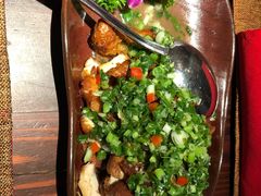 大理风味葱椒鸡-花马天堂云南餐厅 Lost Heaven(高邮路店)