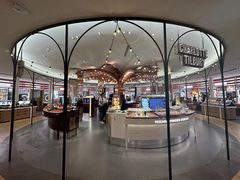 -乐蓬马歇百货公司(Rive Gauche)