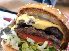 -The Habit Burger Grill 哈比特汉堡(复兴soho店)