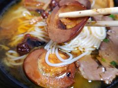 -花溪巷牛肉粉(泉城路店)
