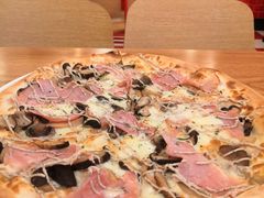 -城市大道红炉披萨烘焙坊