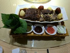 -白鹿苑蒙餐(鄂温克宾馆店)