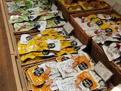 -来伊份(我格广场武宁路店)