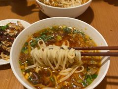 -矮子粉店1985·长沙米粉(湘春路店)