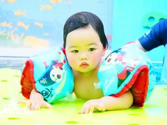 -龙格亲子游泳俱乐部(泊富中心)