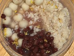 红豆圆子豆花-灵山酒酿健忠(黄山汤口寨西非遗店)