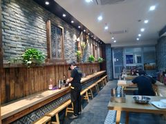 -弄堂咪道-饭香·面香·馄饨香(钦州北路田尚坊店)