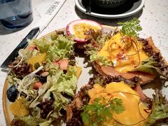 烟熏三文鱼班尼迪蛋-BE BRIGHT KITCHEN(正佳广场店)