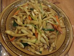 鲜笋炒肉-悠悠美食