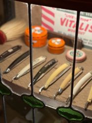-IMUSE BARBER SHOP