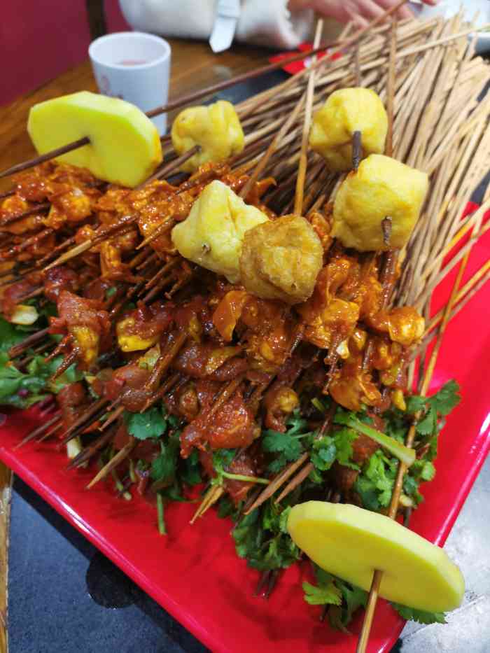 陈小岭创业麻辣烫(蓬安店)-"乐山著名串串,在成都开了分店,没想到居然