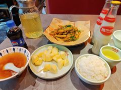 -川芙蓉·市井老川菜(长寿路店)