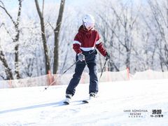 -中旅松花湖滑雪场