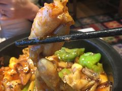 黑松茸牛肝菌焖牛蛙-云海肴·汽锅鸡·云南菜(天山百盛优客店)