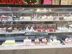-85度C(生甜甜圈研究工坊·上海平凉店)