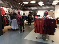 -五环Outlets(高新工厂店)