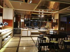 -大中华希尔顿酒店-念自助餐·嗨啤·小龙虾