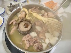 -朴小妹人参鸡汤火锅(长白山万达店)