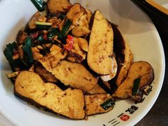-富正毅三下锅·湘西韵味(天门山索道店)
