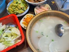 -富正毅三下锅·湘西韵味(天门山索道店)