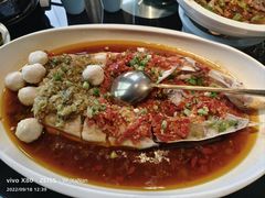 老坛剁椒鱼头王-望湘园·洞庭渔宴(浦江欢乐颂店)
