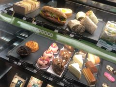 -星巴克(杭州临平银泰城B1店)