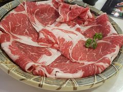 -牛魔王时尚回转餐厅