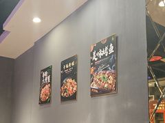 -老街烧烤大排档·地道湖北菜·龙虾馆(汉口火车站店)