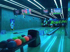-世代星球·保龄球·镭战真人CS·团建(杨浦店)