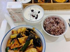 山城麻辣素香锅-轻蔬不用等·素食(江苏路店)