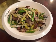 高山老腊肉-将就吃农家特色土菜馆