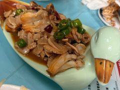 -崴海渔村(虹梅路店)